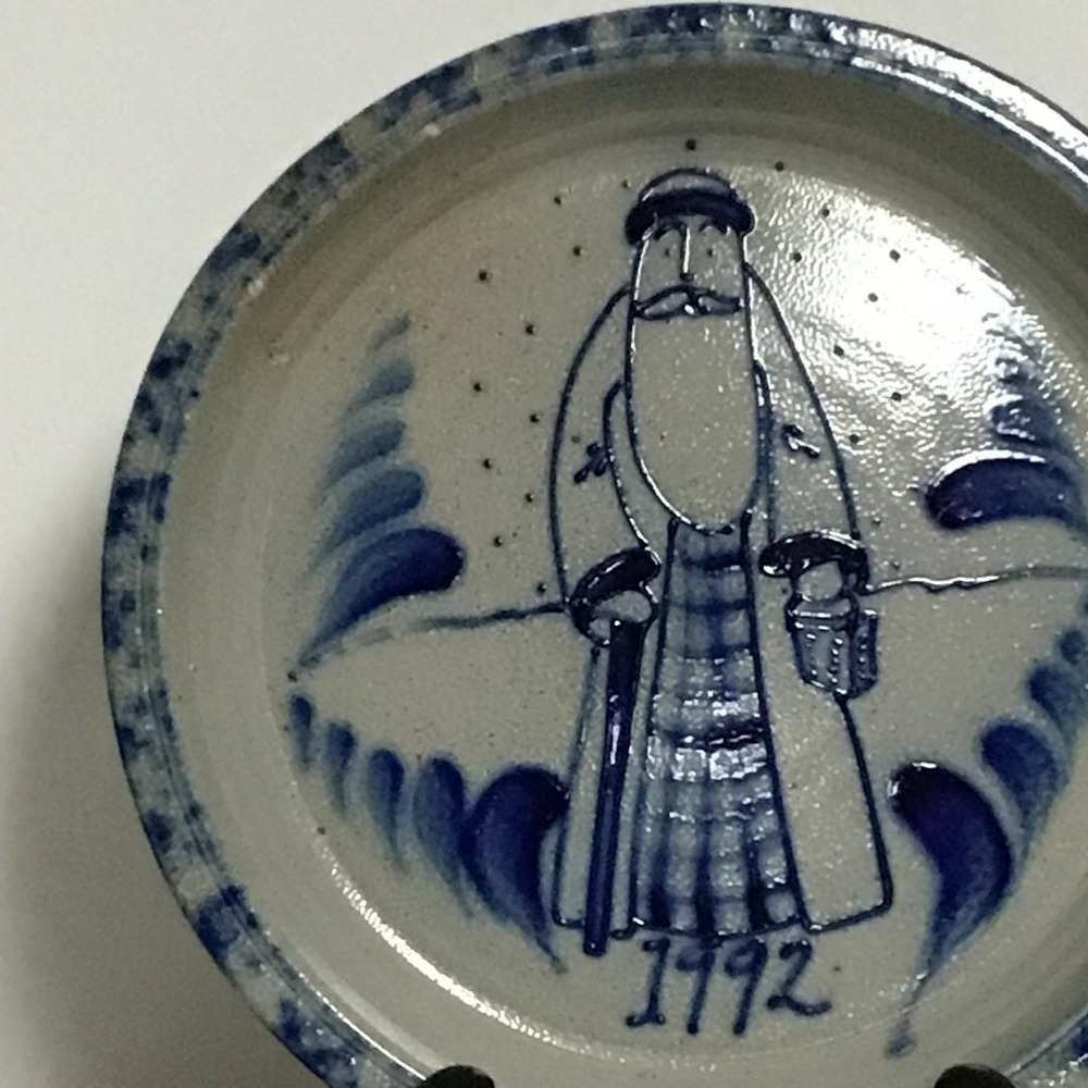 Rowe Pottery Works 1992 Santa Claus Salt Glaze Stoneware Plate Blue Cobalt 10in - Picture 4 of 11